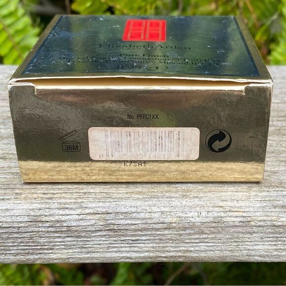 NIB New Elizabeth Arden Pure Finish Mineral Powder Foundation 07 Beauty Makeup - Picture 11 of 11